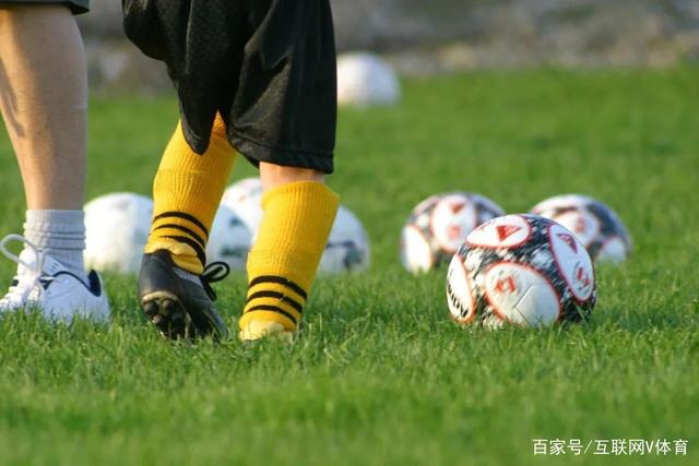 成都蓉城逆转浙江，终结中超六轮不胜的尴尬局面